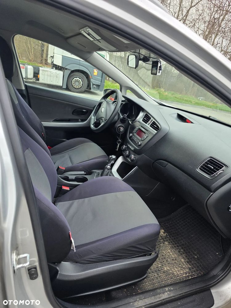 Kia Ceed 1.6 CRDi S - 8
