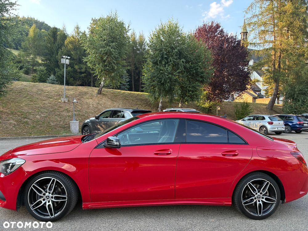 Mercedes-Benz CLA 180 AMG Line - 11