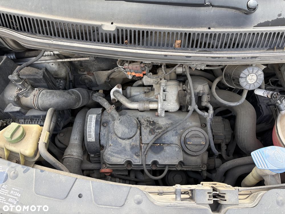 Volkswagen Transporter - 21