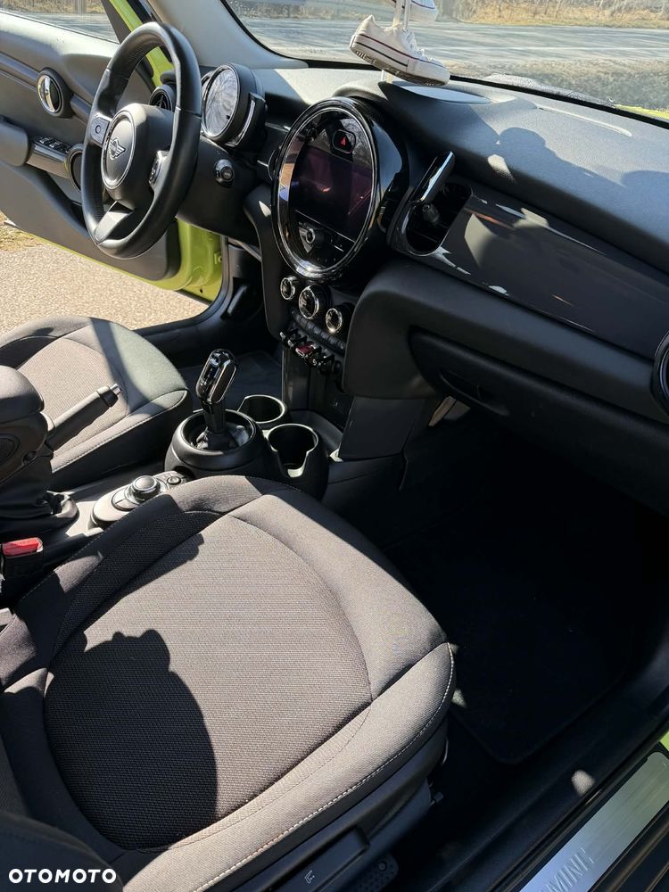MINI Cooper Standard - 6