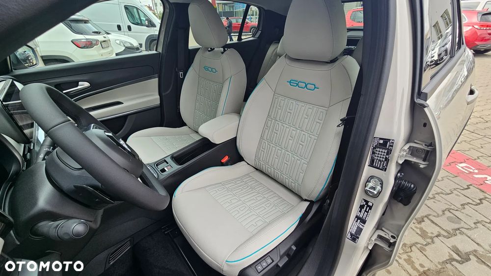 Fiat 600 1.2 Turbo Hybrid La Prima eDCT - 7