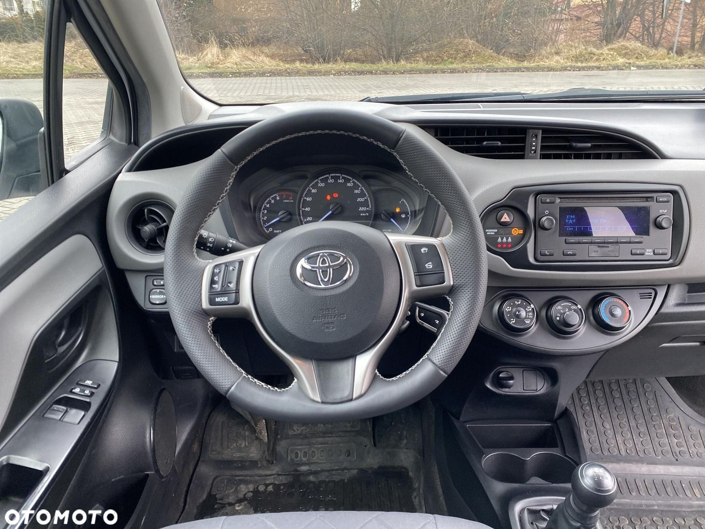 Toyota Yaris - 4