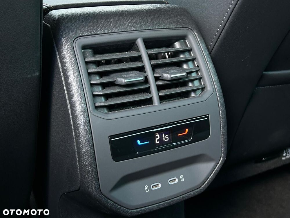 Cupra Formentor 1.5 eTSI mHEV DSG - 38