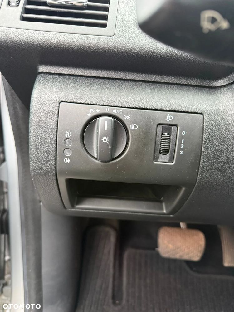 Mercedes-Benz Klasa A 170 Autotronic Avantgarde - 23