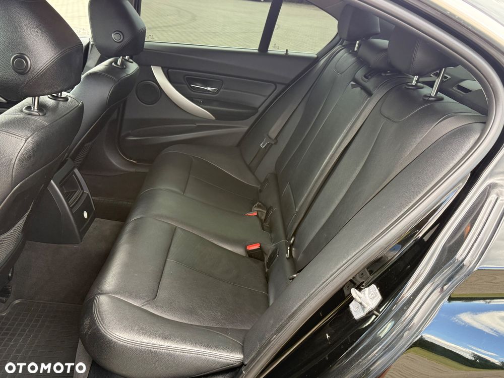 BMW Seria 3 - 27