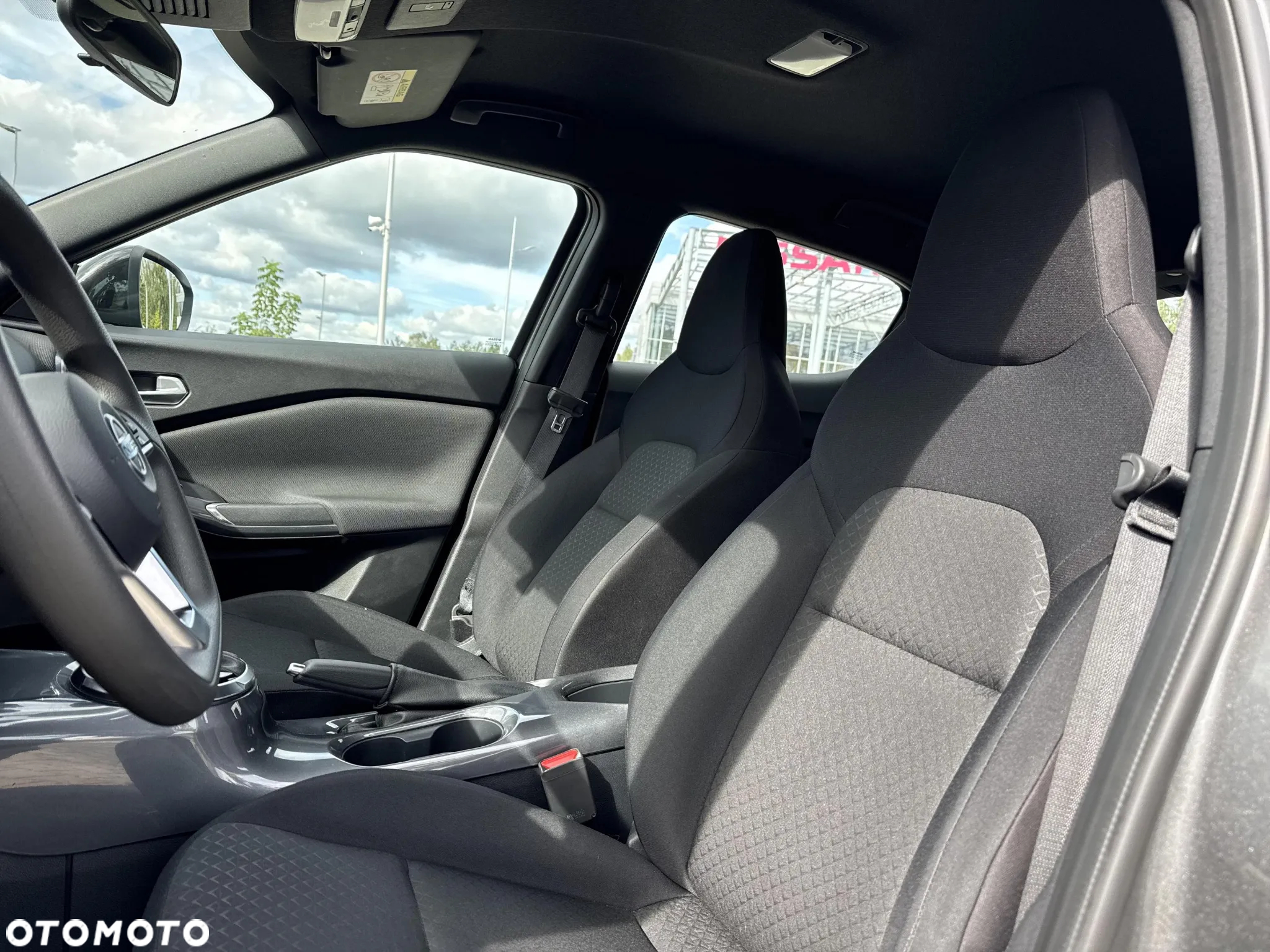 Nissan Juke 1.0 DIG-T Acenta DCT - 11