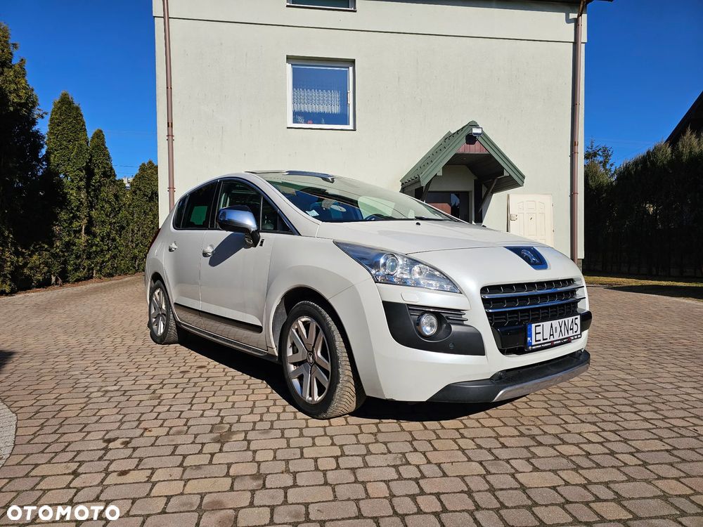 Peugeot 3008 2.0 HDi HYbrid4 - 5