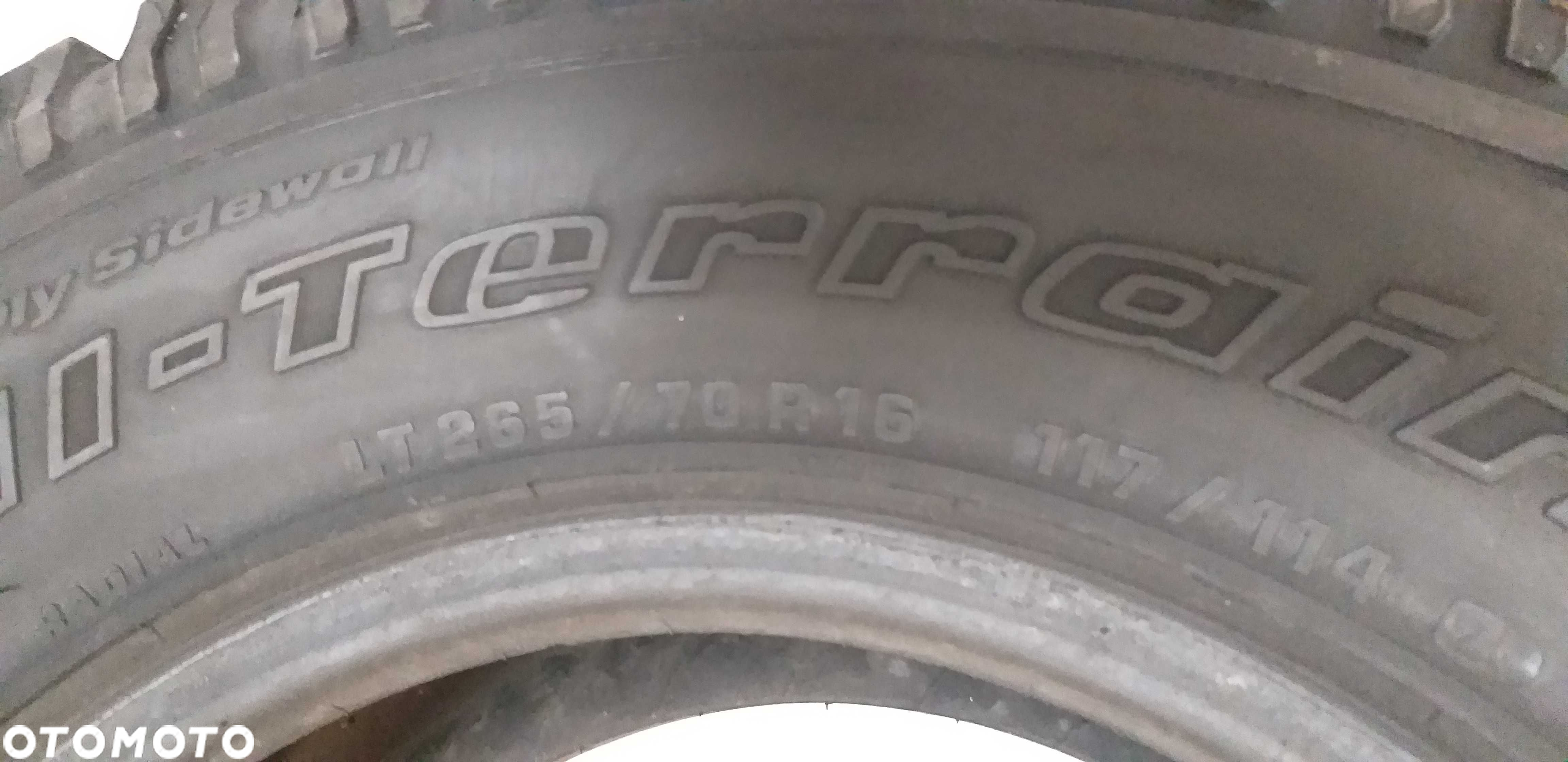 Szt 2384 Sztuka 235/70R16 BF GoodRich All-Terrain T/A K0 - 8