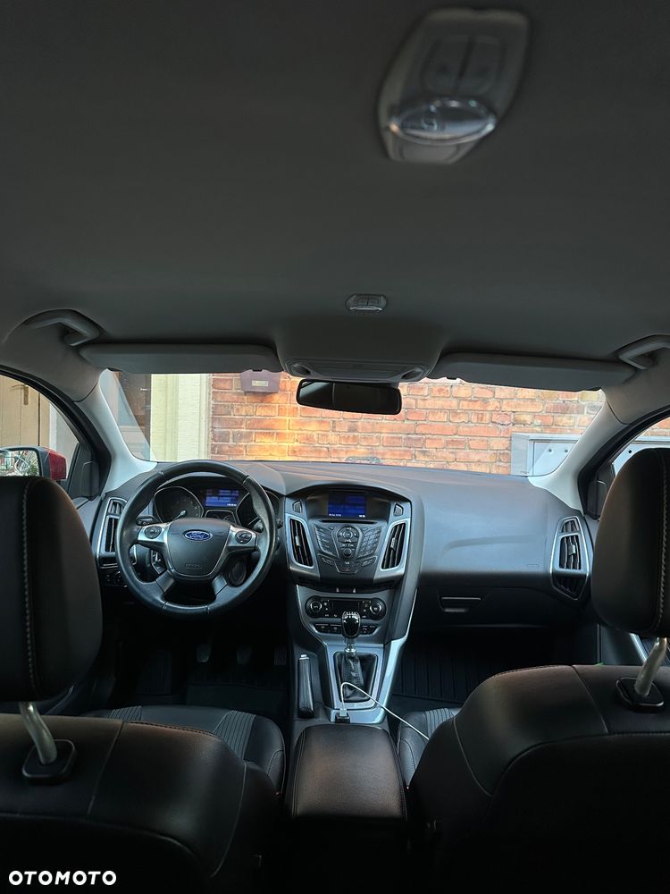Ford Focus 1.6 EcoBoost Titanium - 17