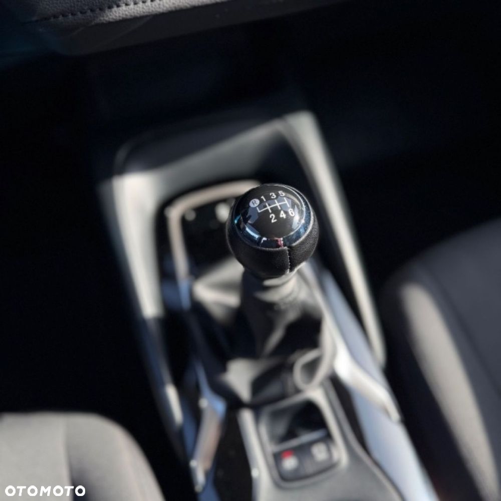 Toyota Corolla - 23