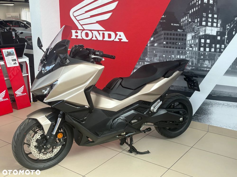 Honda NSS - 3