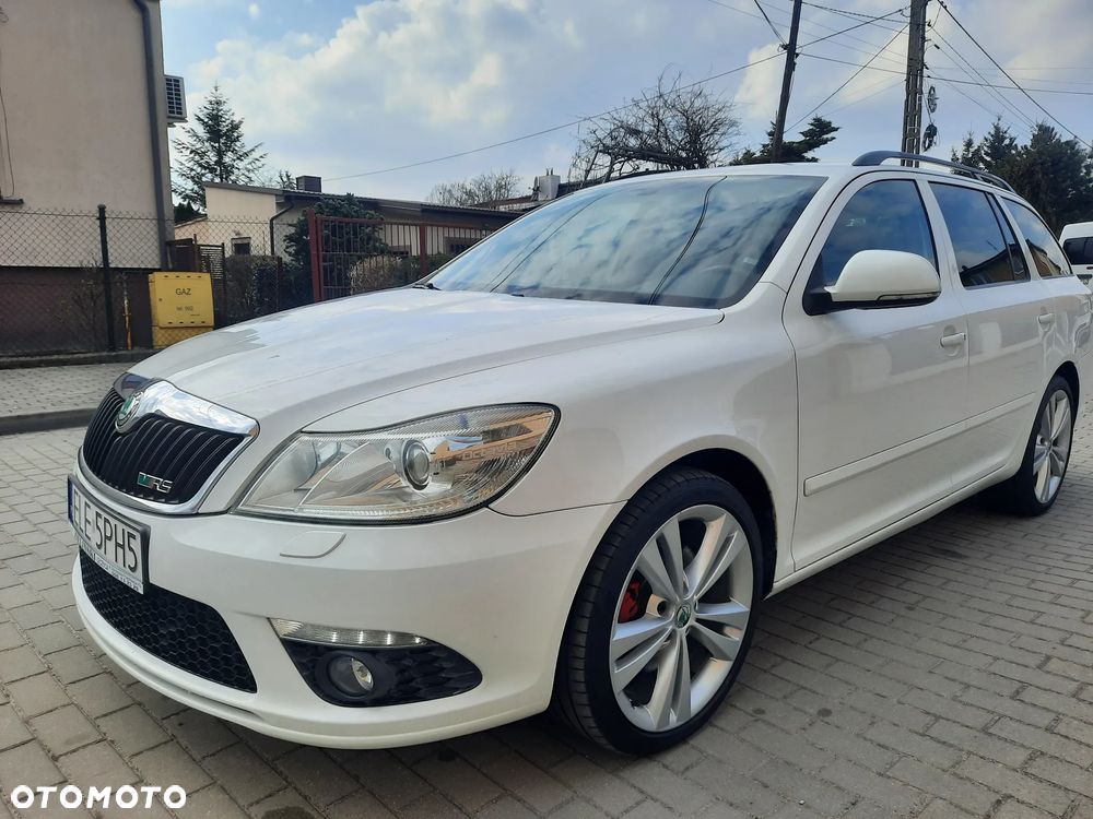 Skoda Octavia 2.0 TDI CR DPF RS - 5