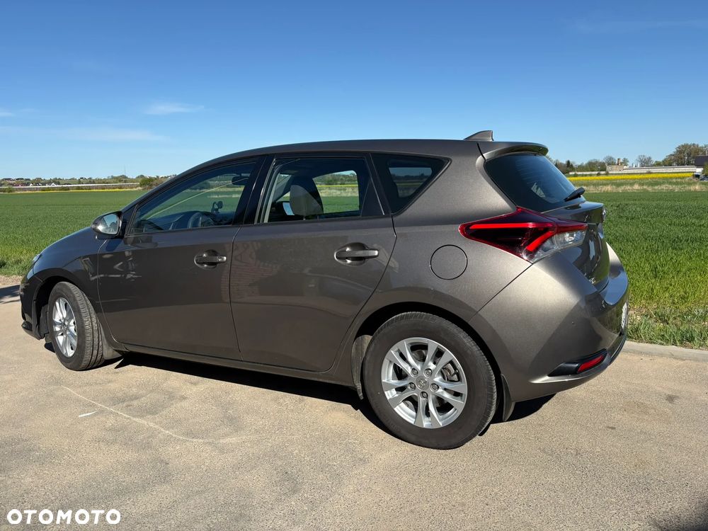 Toyota Auris 1.33 VVT-i Active - 1