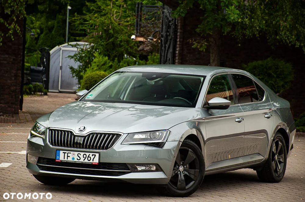 Skoda Superb 2.0 TDI Ambition DSG - 31
