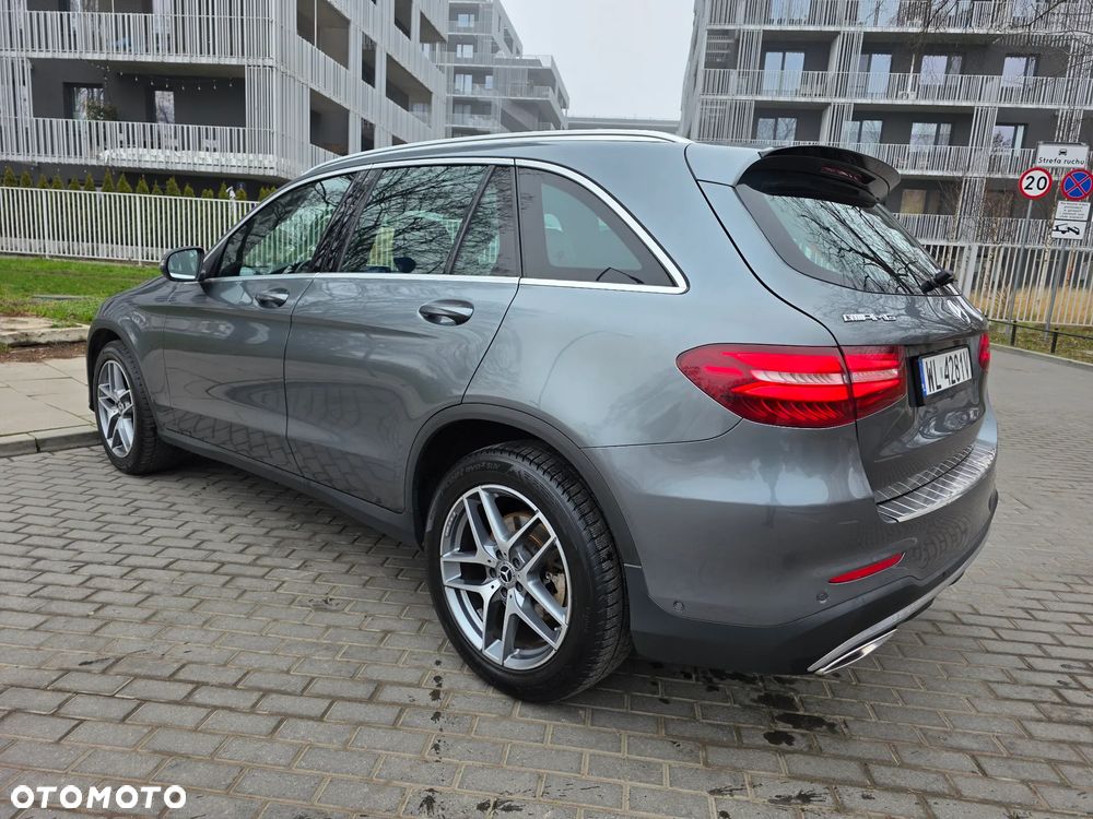 Mercedes-Benz GLC 250 4Matic 9G-TRONIC AMG Line - 28
