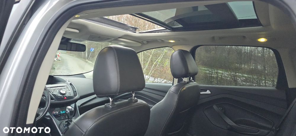 Ford Kuga 2.0 TDCi 4x4 Titanium - 32