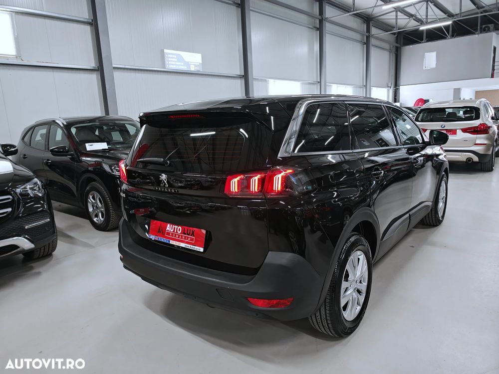 Peugeot 5008 PureTech 130 EAT8 Stop & Start Allure - 4