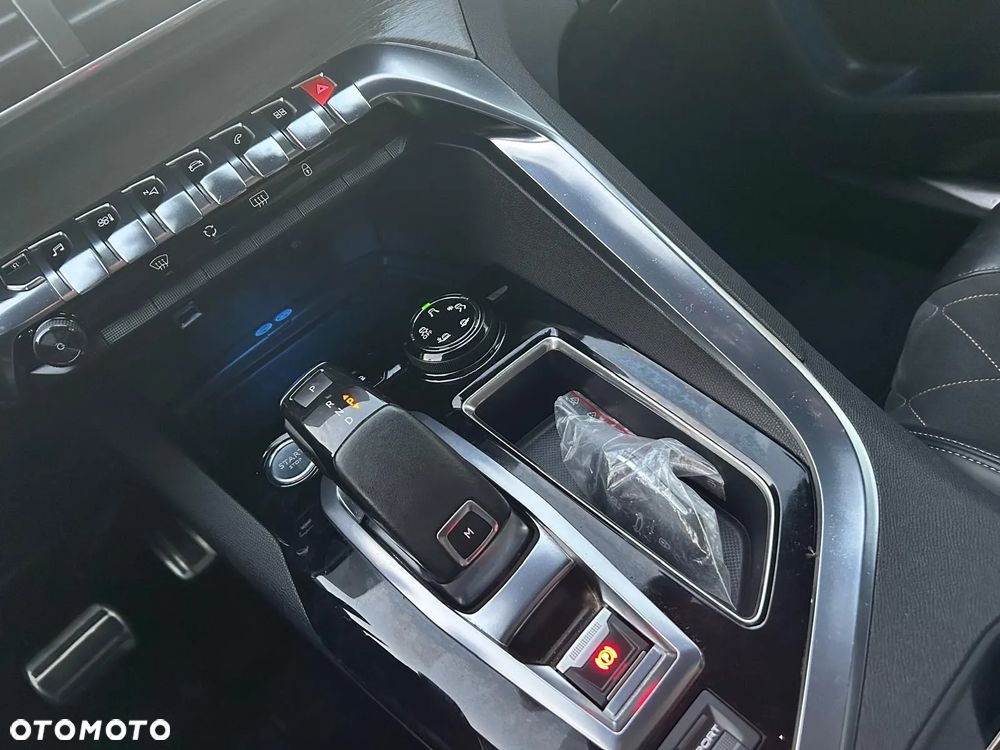 Peugeot 5008 BlueHDI 180 EAT6 GT - 22