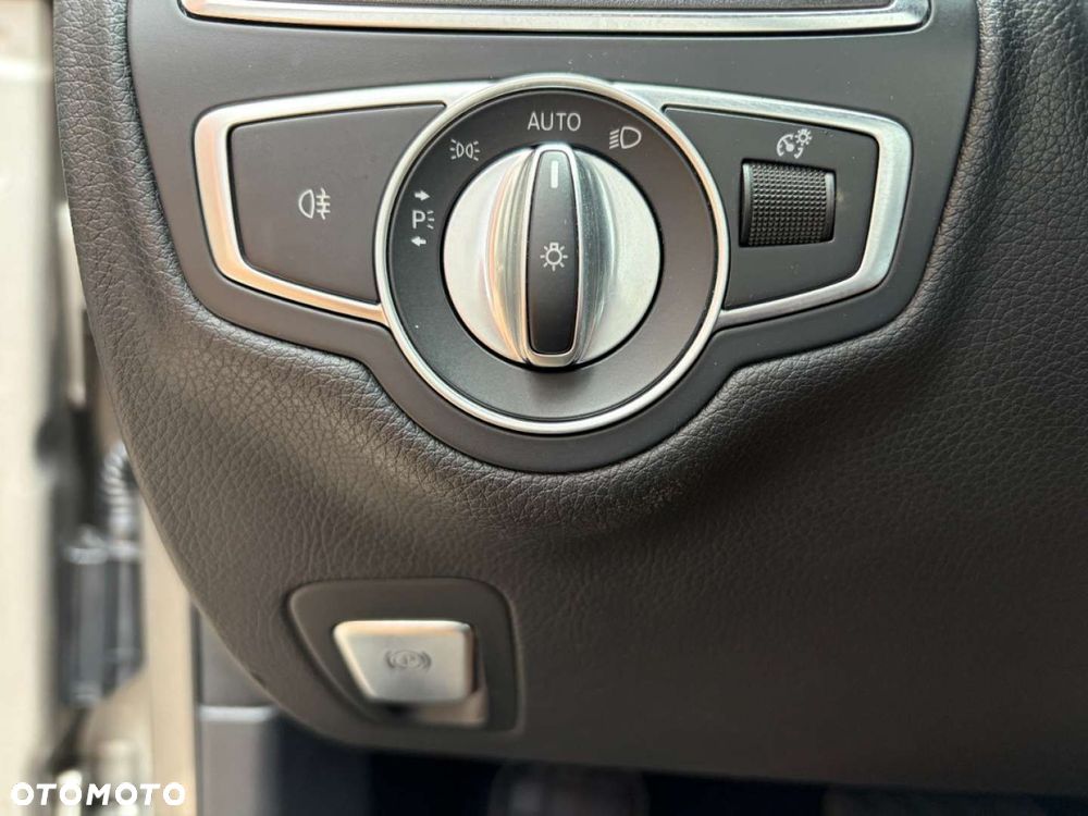 Mercedes-Benz Klasa C 220 d 9G-TRONIC Exclusive - 29