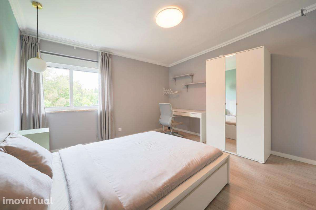 Quarto - localizado em Estrela Lisbon - Grande imagem: 3/32