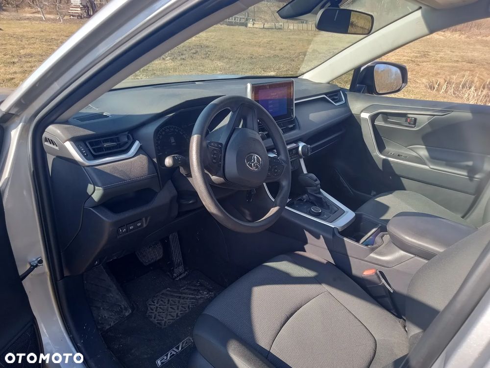 Toyota RAV4 - 3