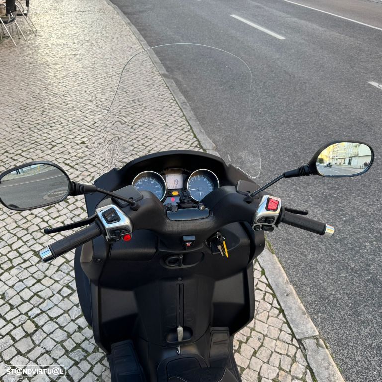 Piaggio MP3 250 - 10