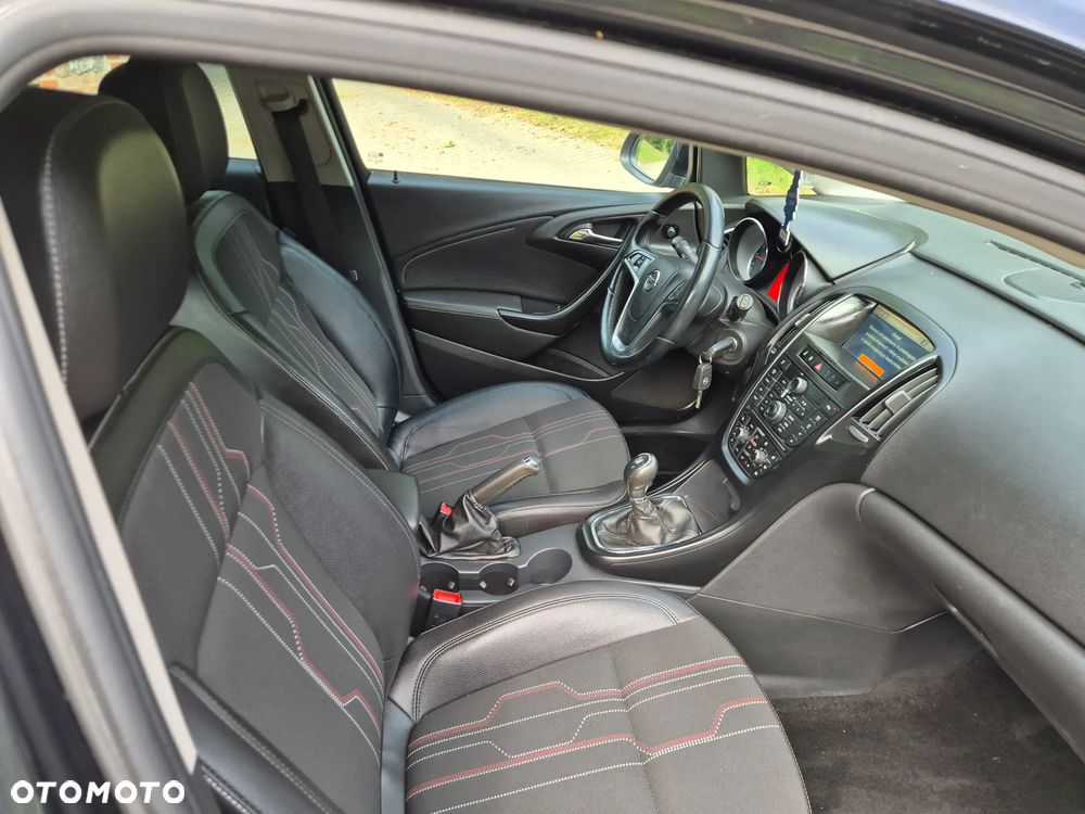 Opel Astra 1.4 T Cosmo - 6