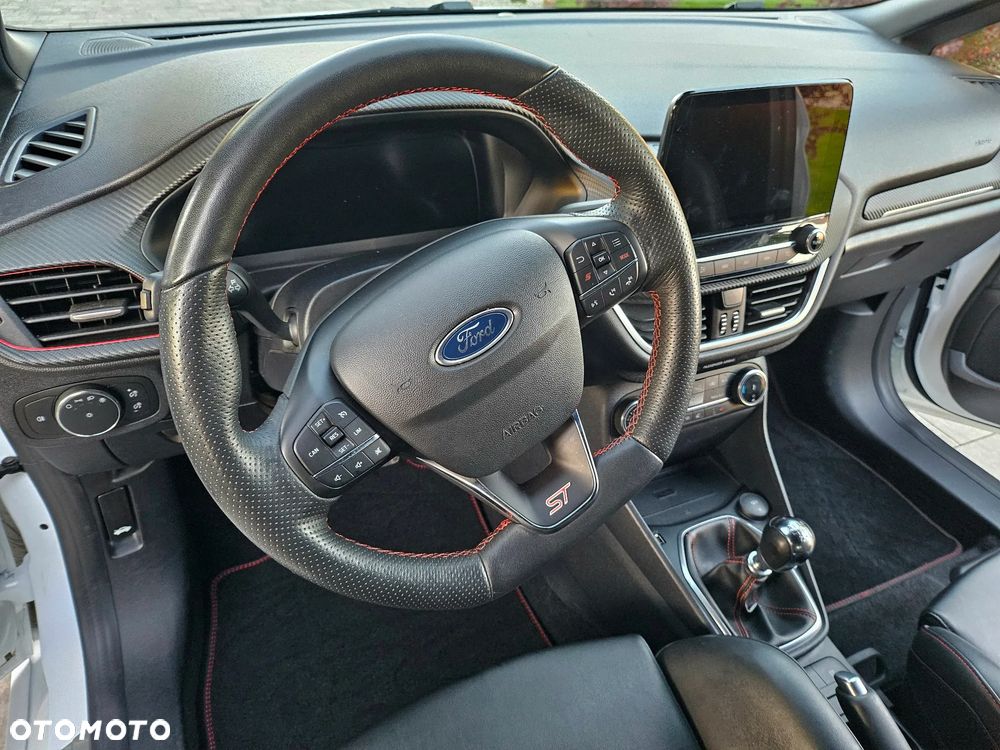 Ford Fiesta - 13