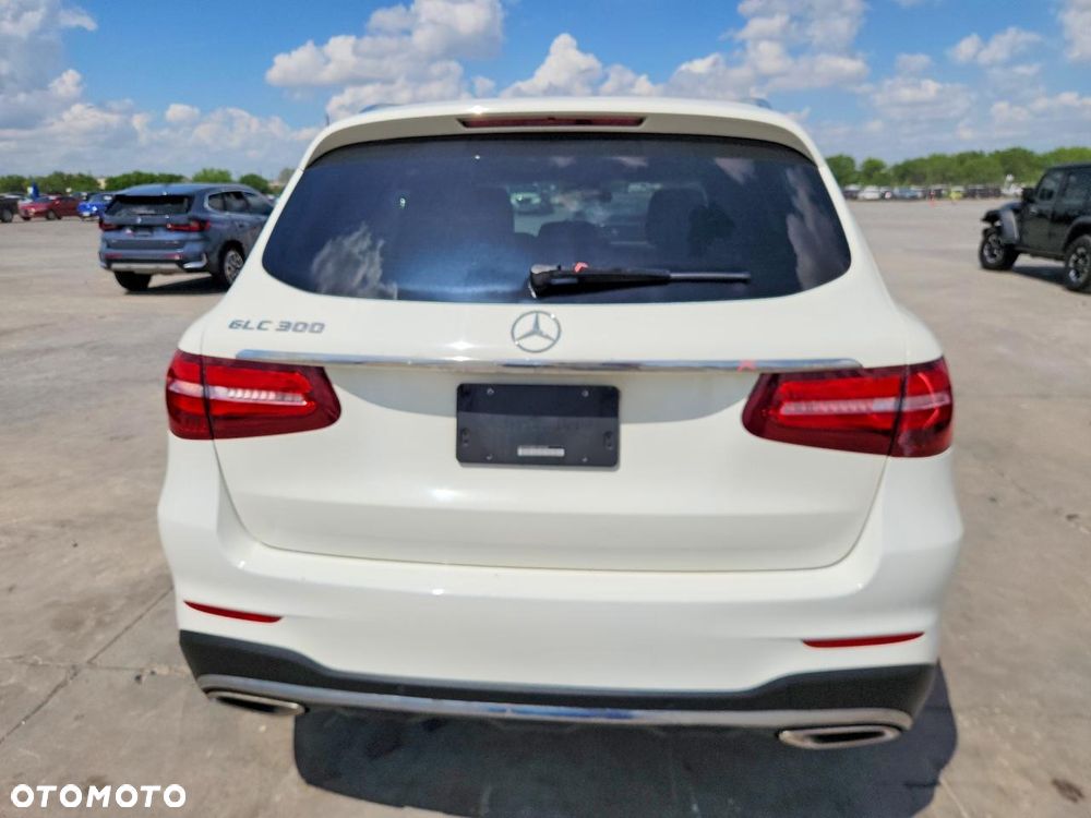 Mercedes-Benz GLC 300 4Matic 9G-TRONIC - 6