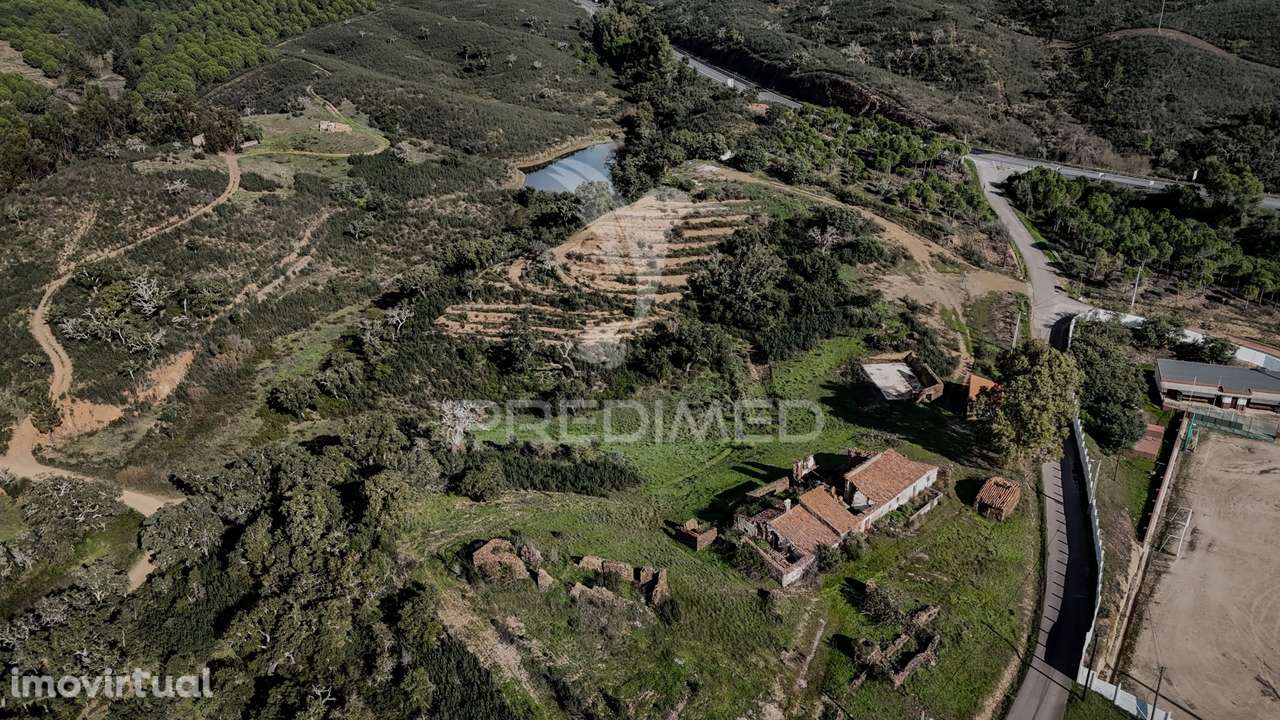 Casas em ruinas em processo de aprovação - Grande imagem: 2/10