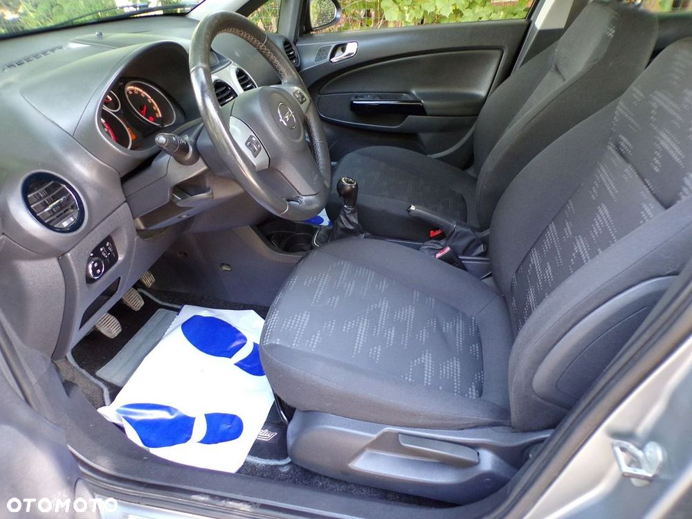 Opel Corsa - 27