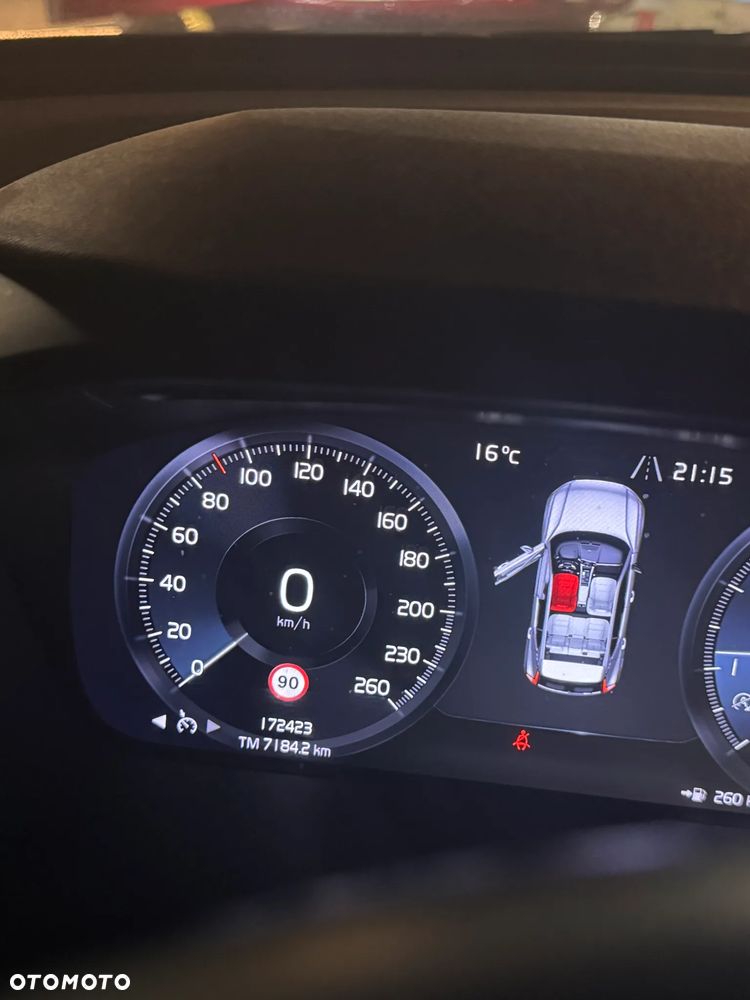 Volvo XC 40 T4 AWD Inscription - 3