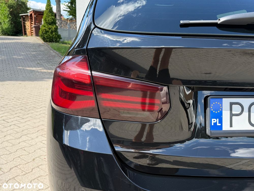 BMW Seria 3 325d Sport Line Shadow - 11