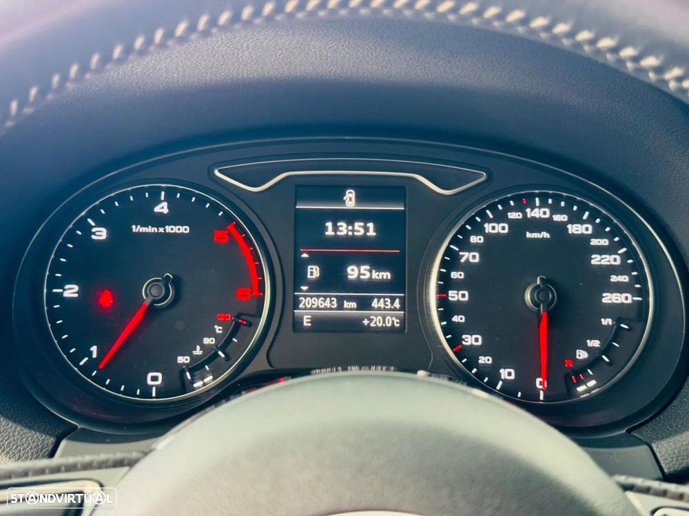 Audi A3 Limousine 2.0 TDI S-line - 28