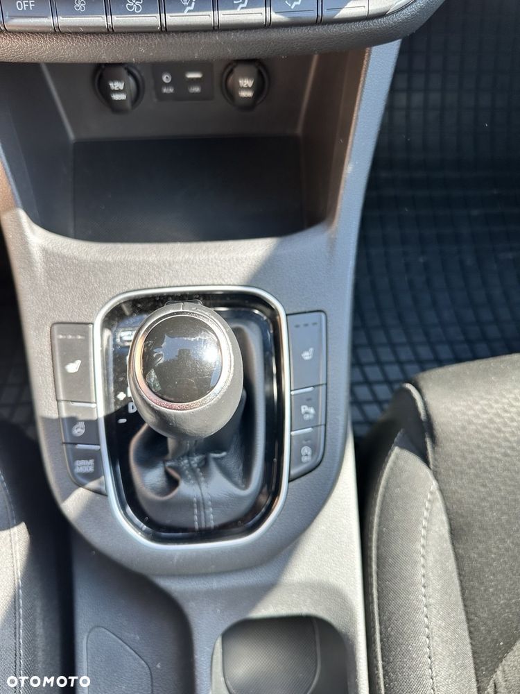 Hyundai i30 1.6 D Comfort DCT - 14