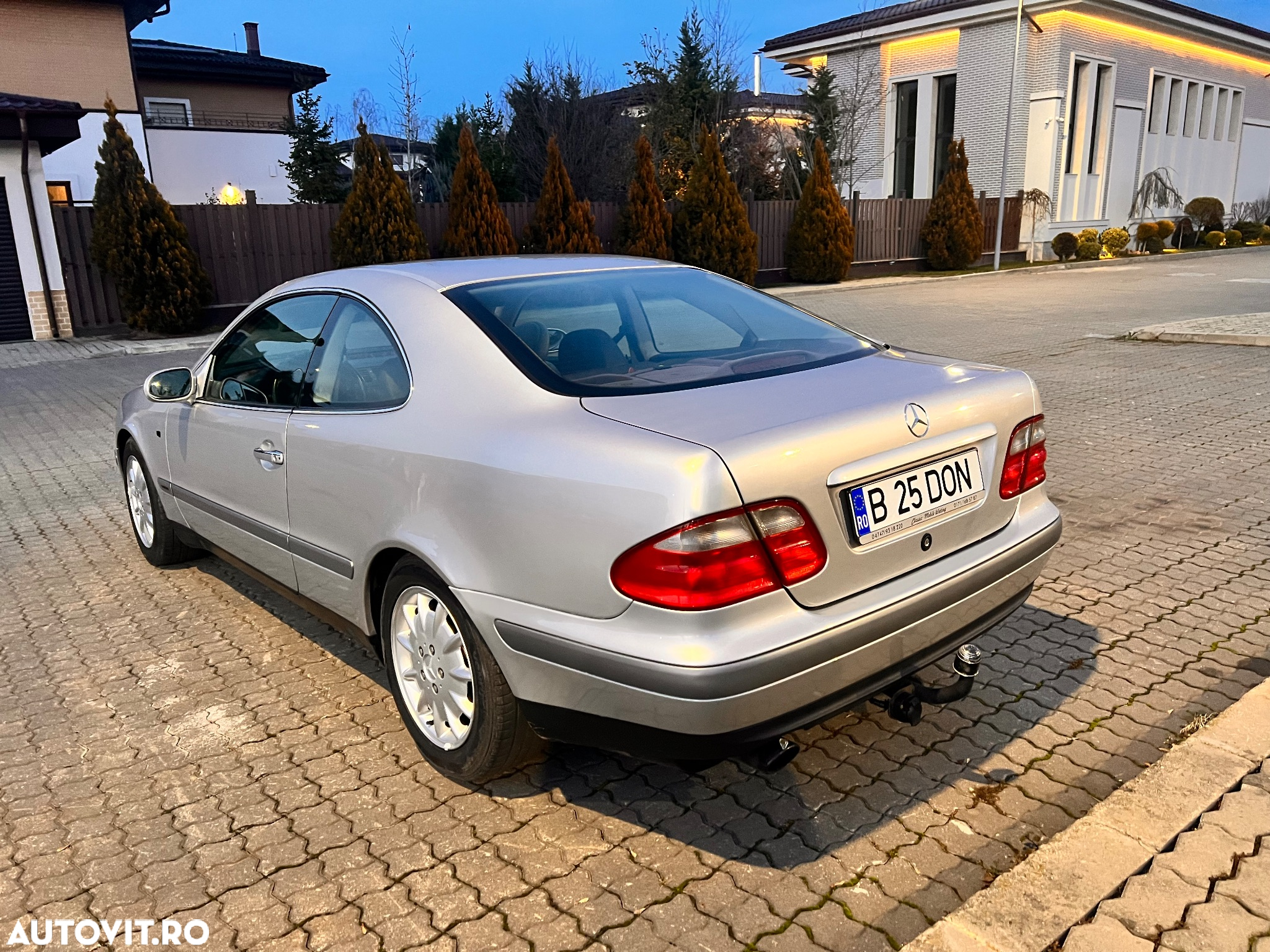 Mercedes-Benz CLK - 11