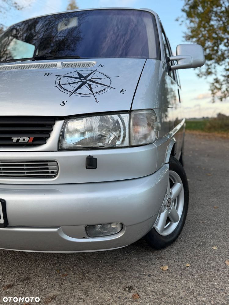 Volkswagen Multivan Standard - 34