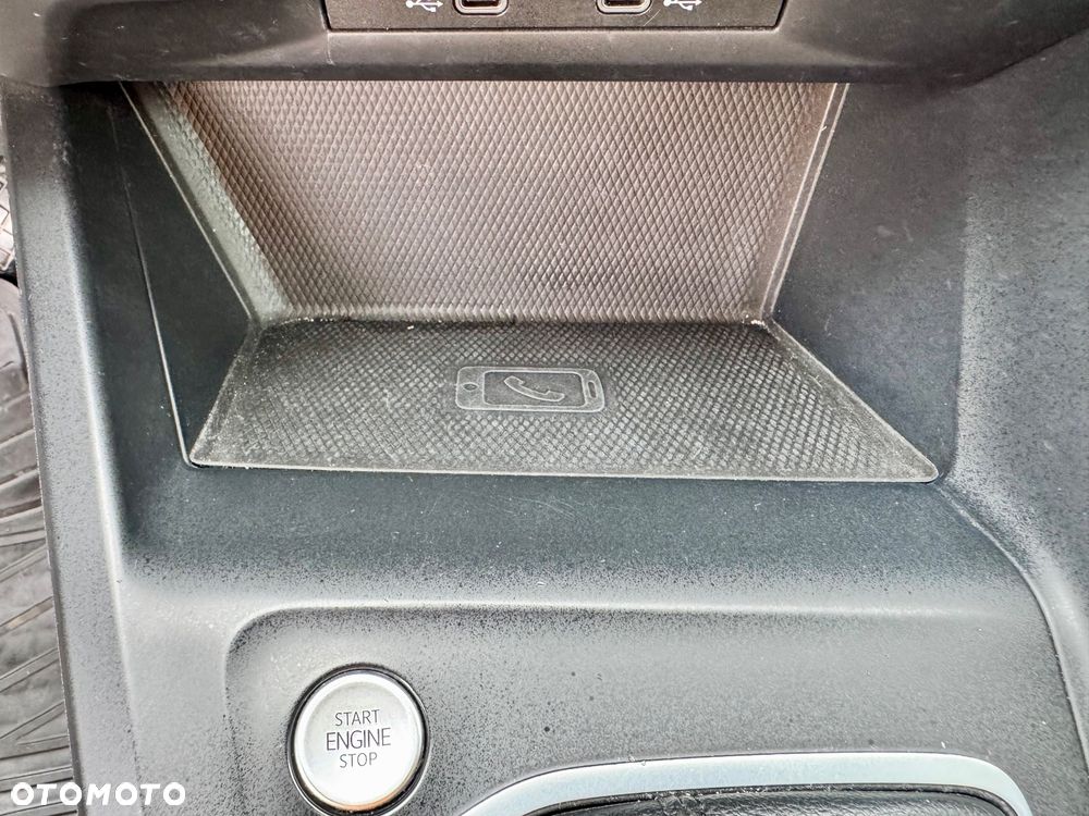 Volkswagen Golf 2.0 TDI Life - 20