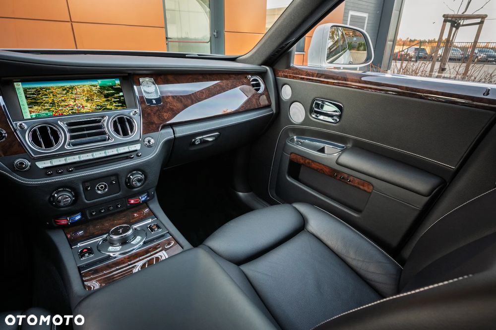 Rolls-Royce Ghost - 21
