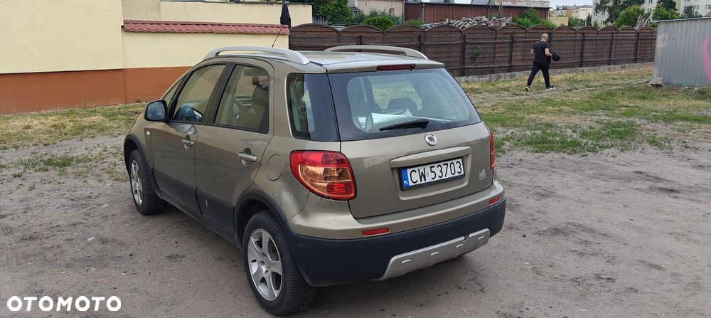 Fiat Sedici 1.6 16V 4x4 Emotion - 6