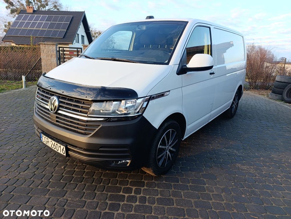 Volkswagen Transporter - 1