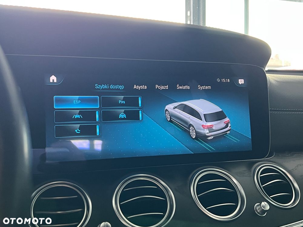 Mercedes-Benz Klasa E 200 Exclusive - 29