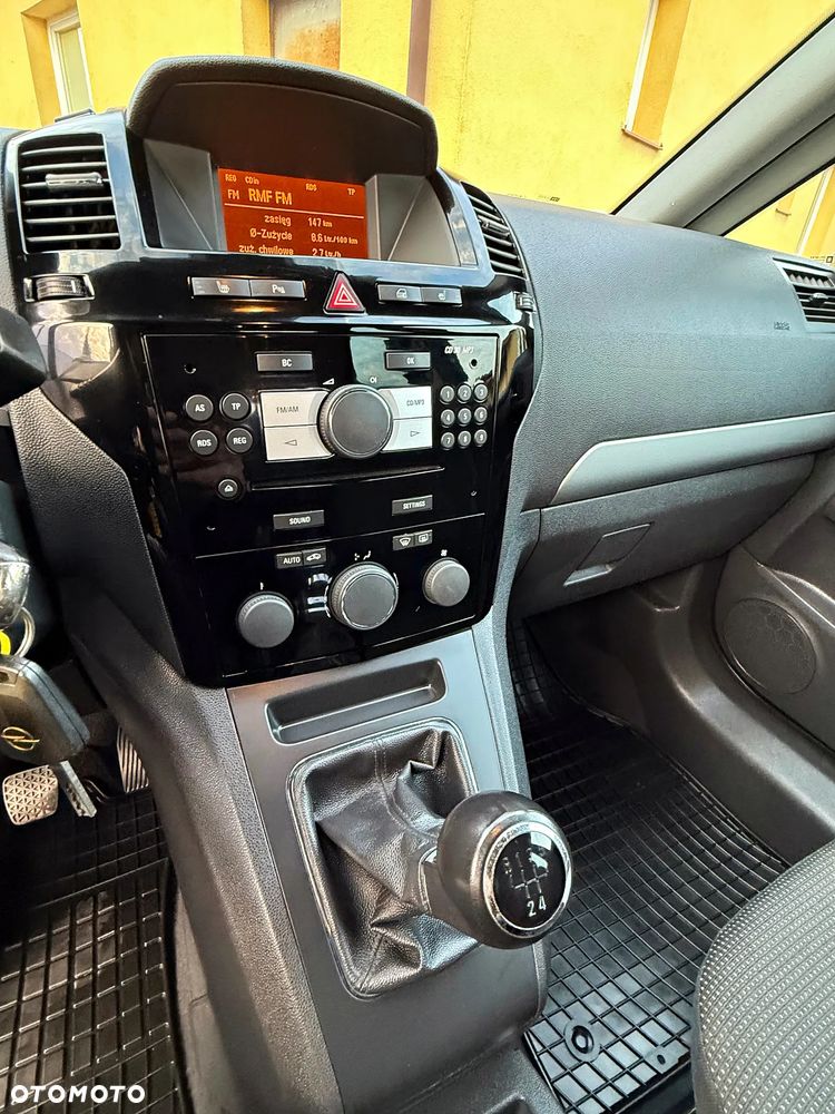 Opel Zafira 1.8 Family - 33