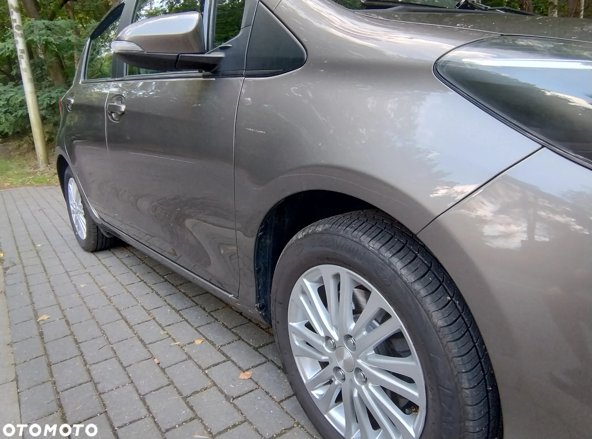 Toyota Yaris 1.5 Premium - 7