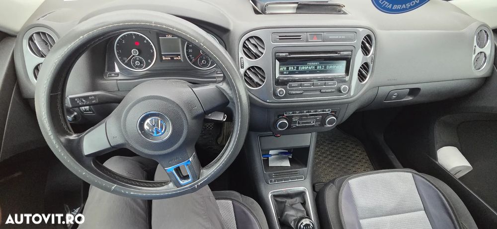 Volkswagen Tiguan - 5
