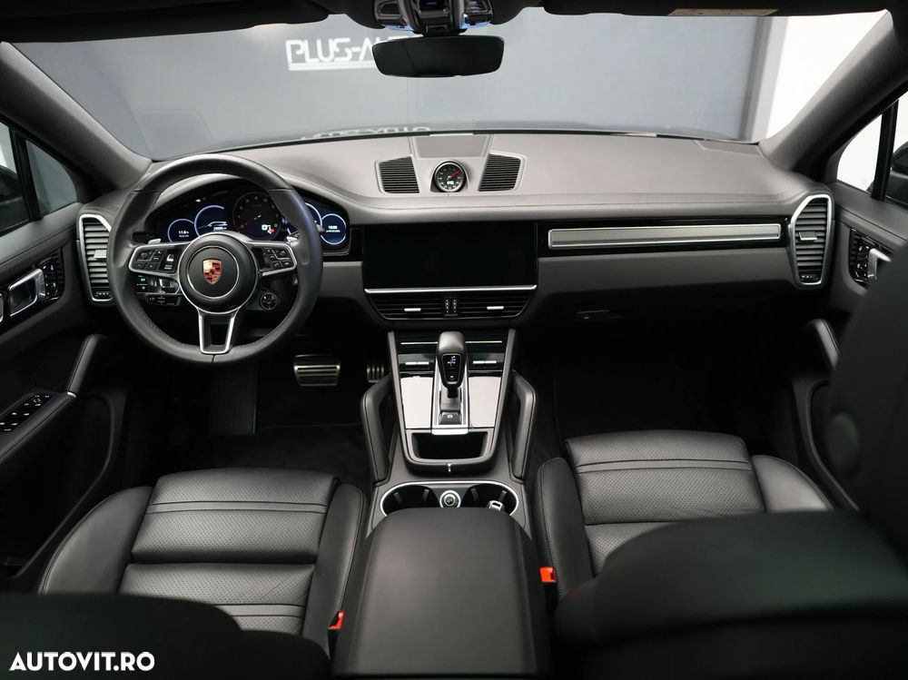 Porsche Cayenne Coupe S - 16