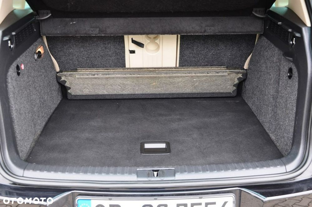 Volkswagen Tiguan - 28