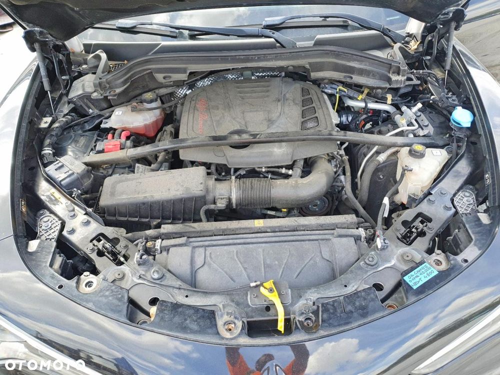 Alfa Romeo Stelvio 2.0 Turbo 16V AT8-Q4 Veloce Ti - 12