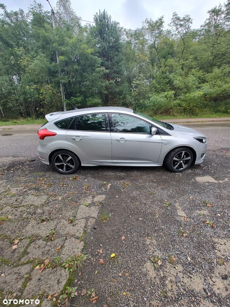 Ford Focus - 2