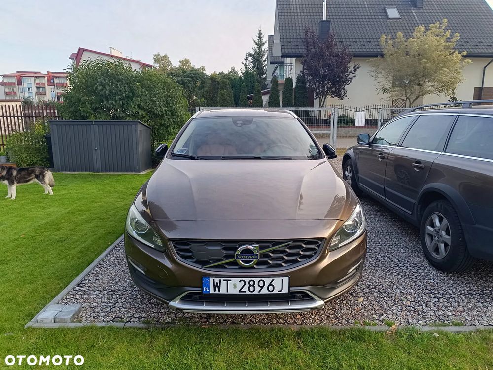 Volvo V60 Cross Country T5 AWD Summum - 2